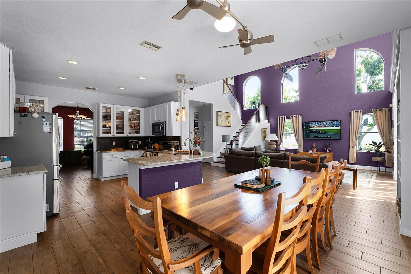 342 LAKE AMBERLEIGH DR