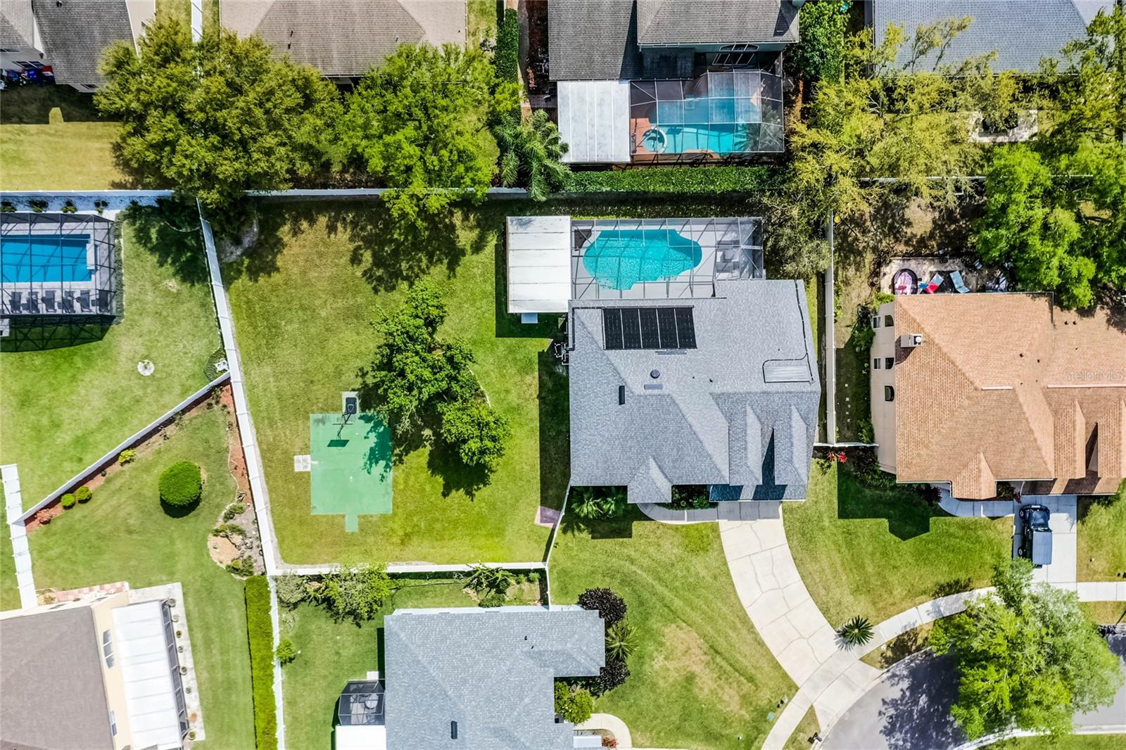 342 LAKE AMBERLEIGH DR