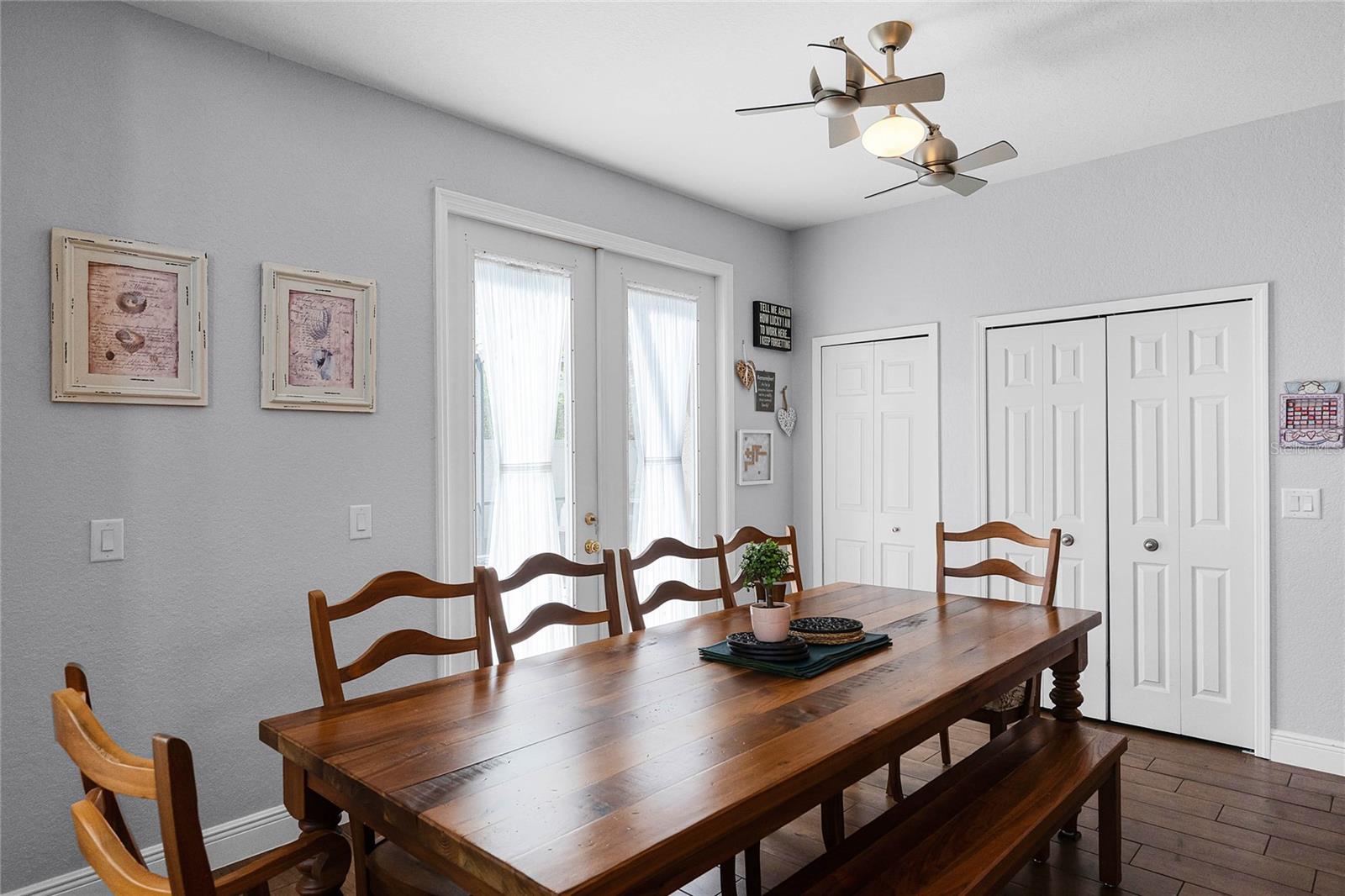 342 LAKE AMBERLEIGH DR