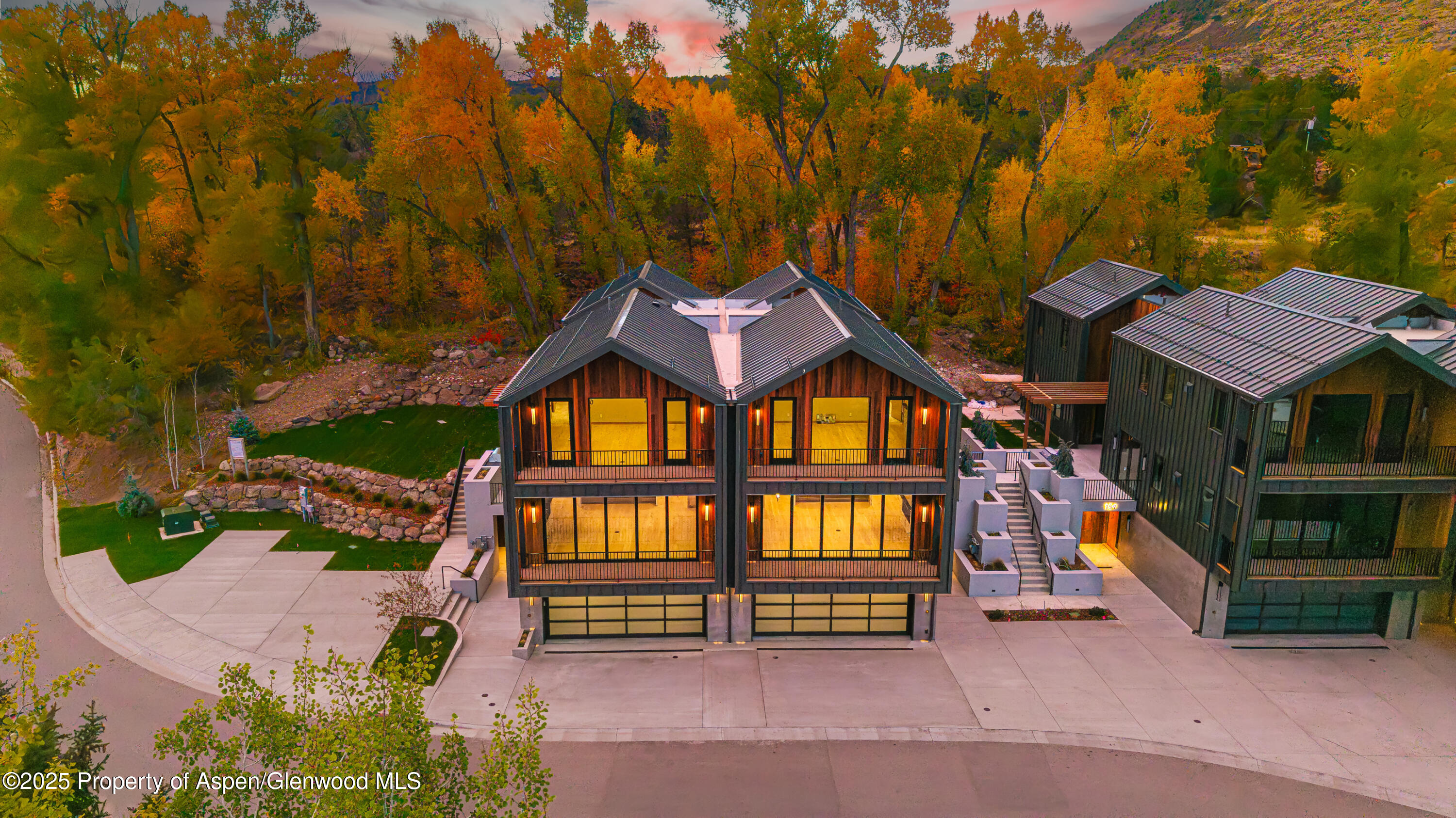 155 Lakeview Drive