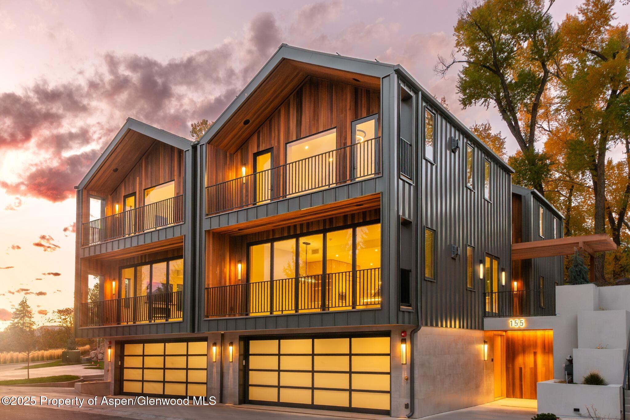 155 Lakeview Drive