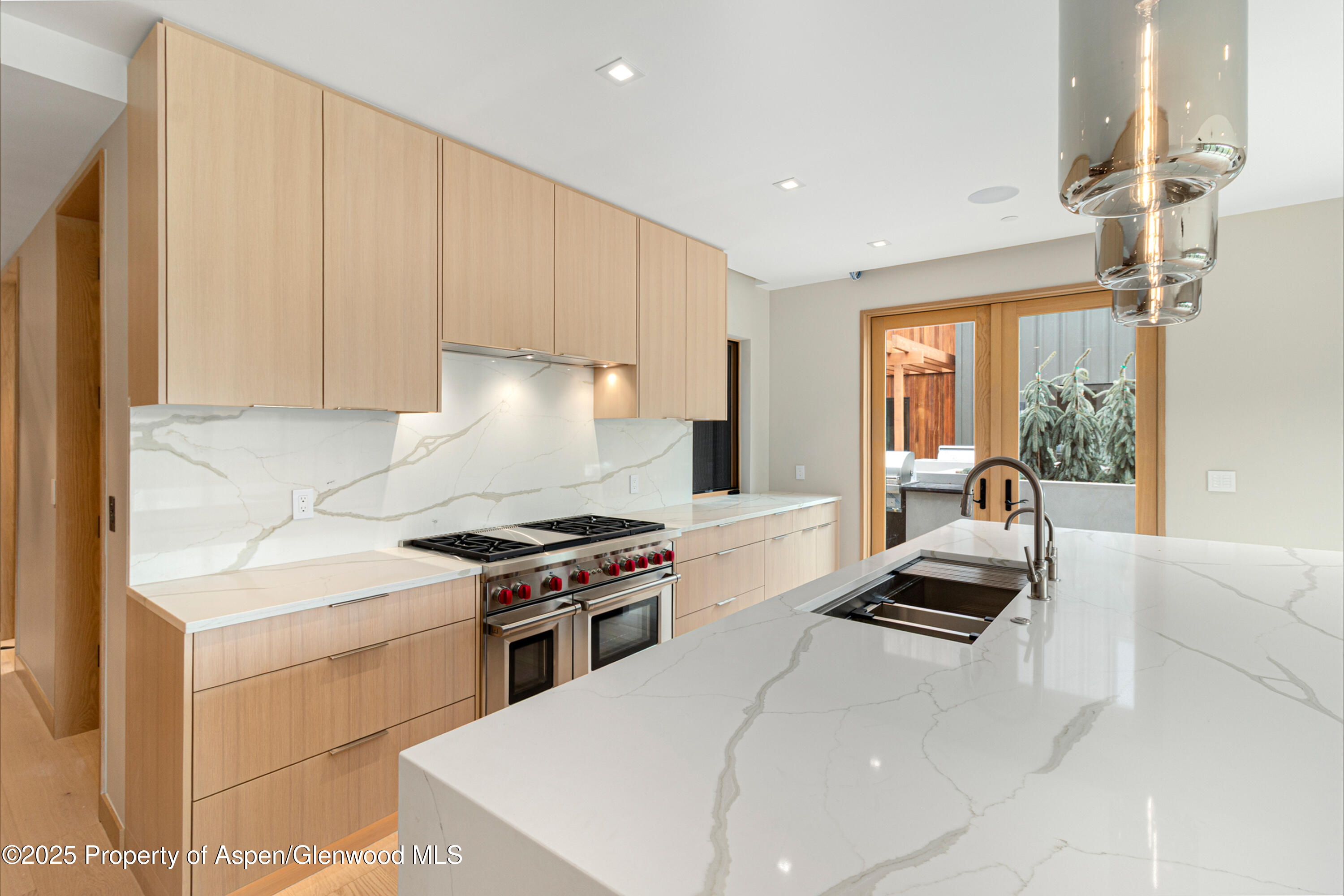 155 Lakeview Drive