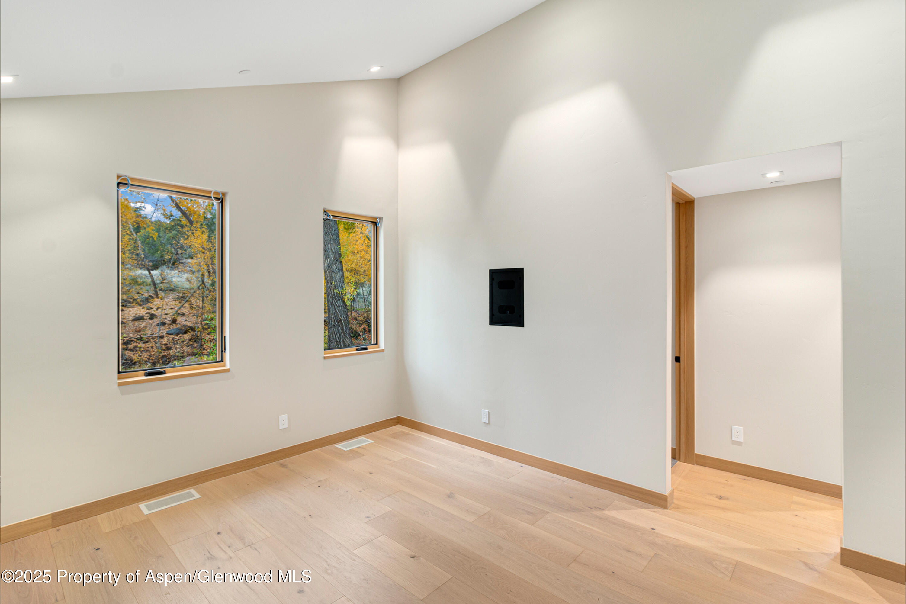 155 Lakeview Drive