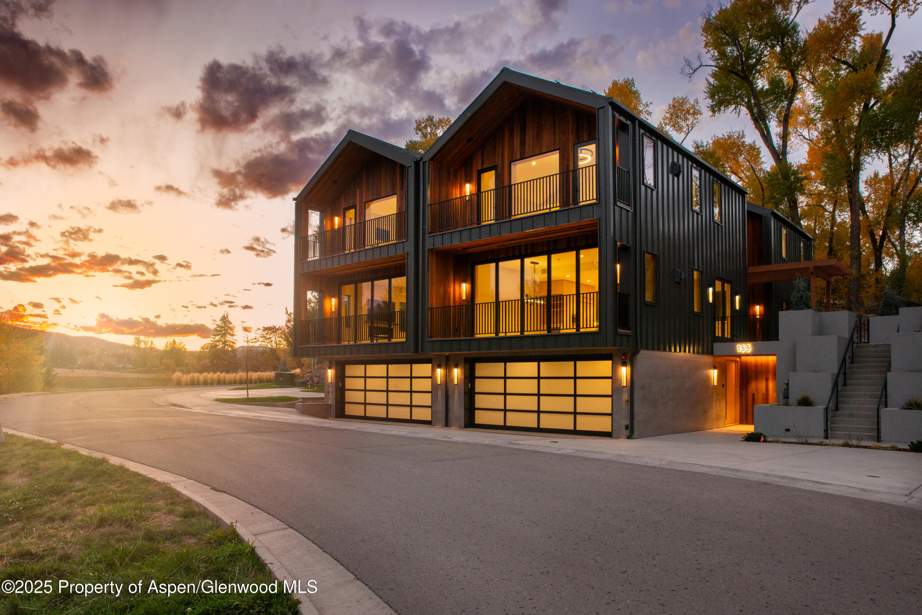 155 Lakeview Drive