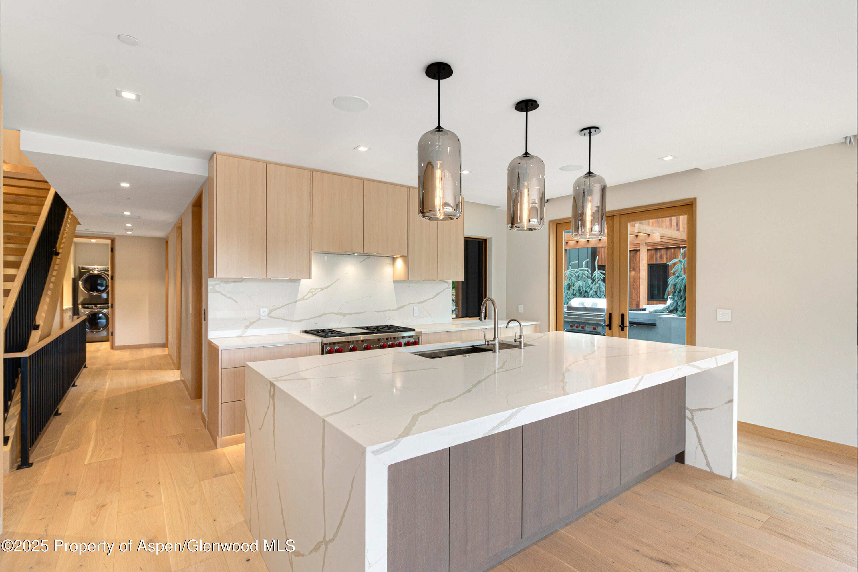 155 Lakeview Drive