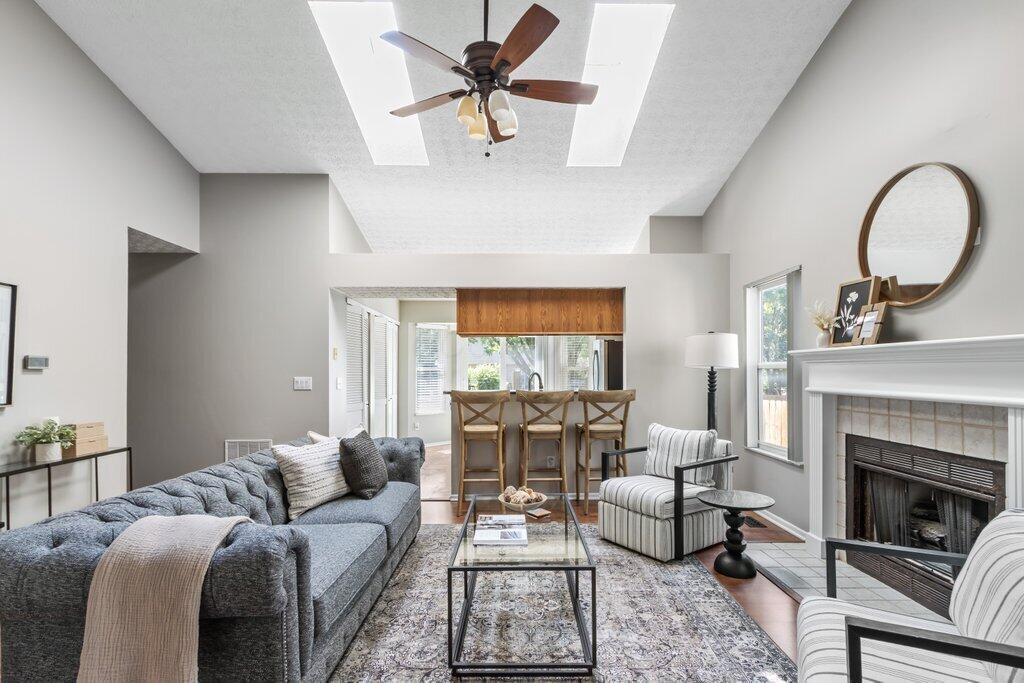 3425 Ridley Drive