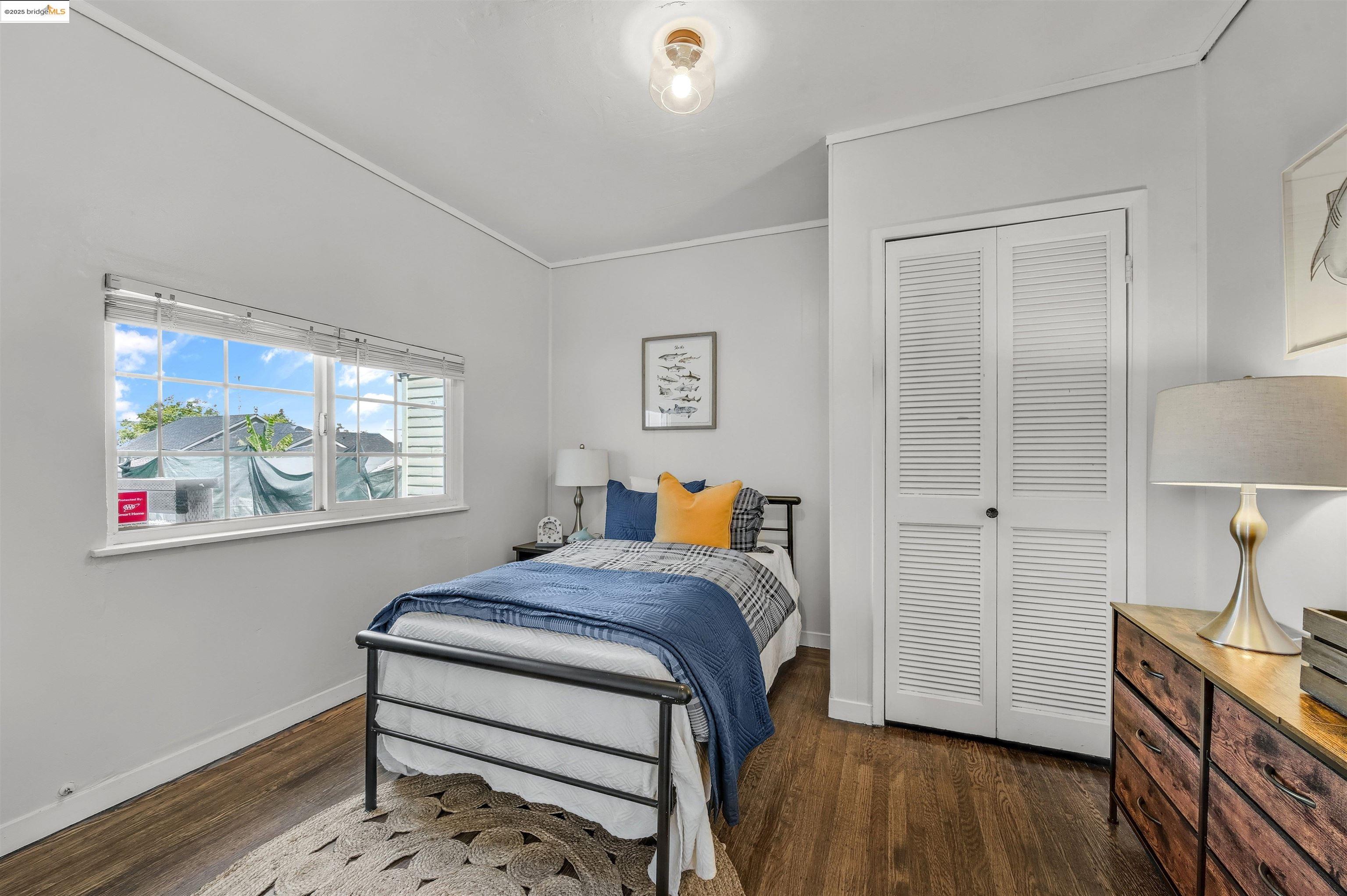 10501 Longfellow Ave