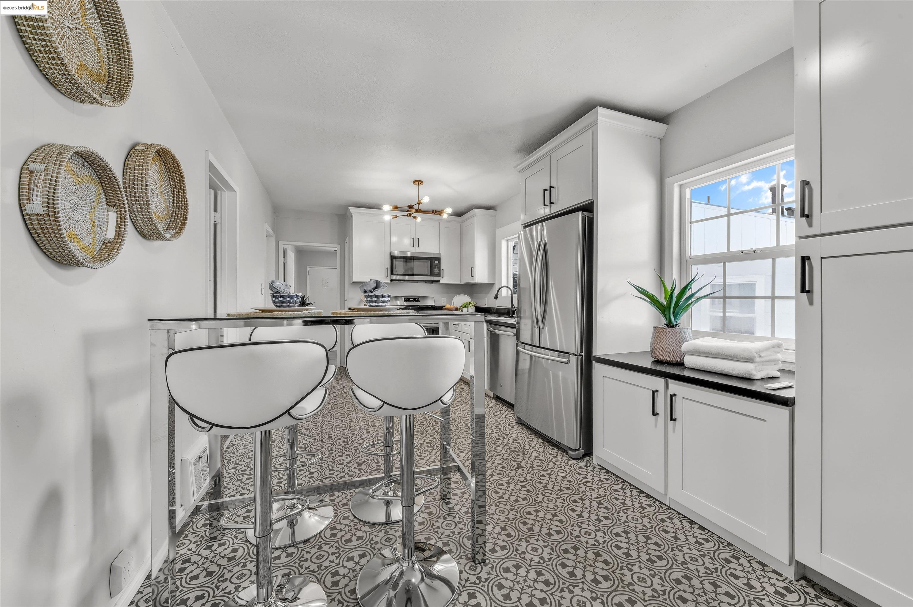 10501 Longfellow Ave