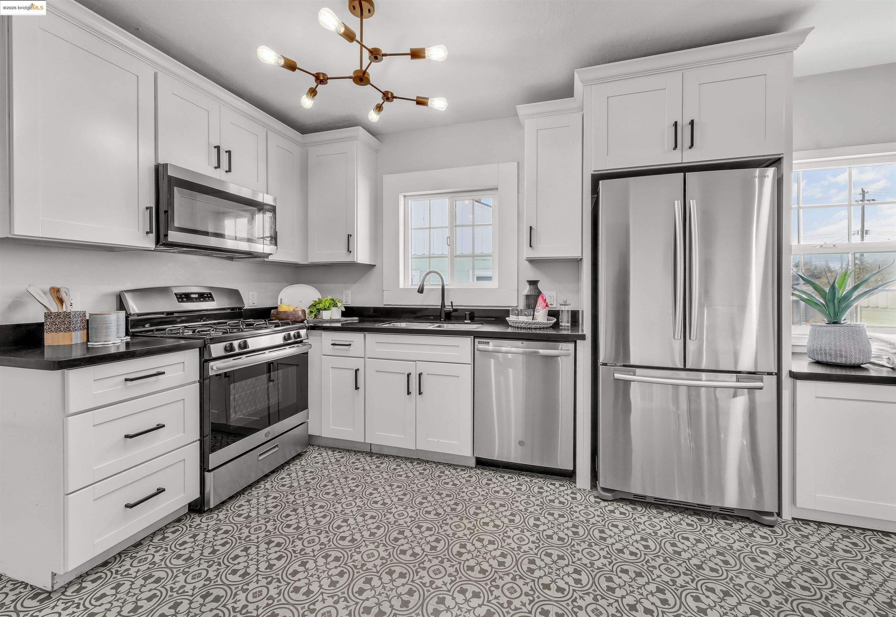 10501 Longfellow Ave