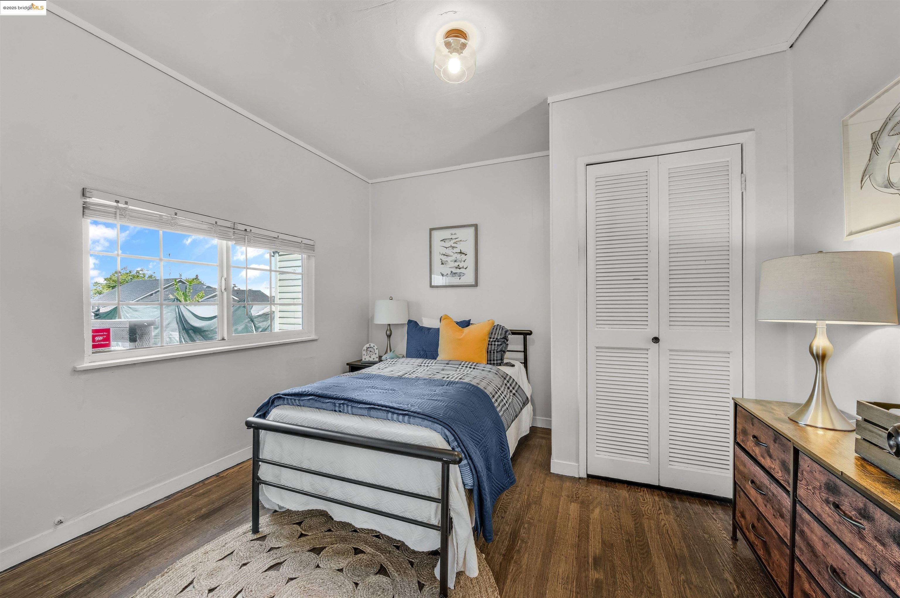 10501 Longfellow Ave