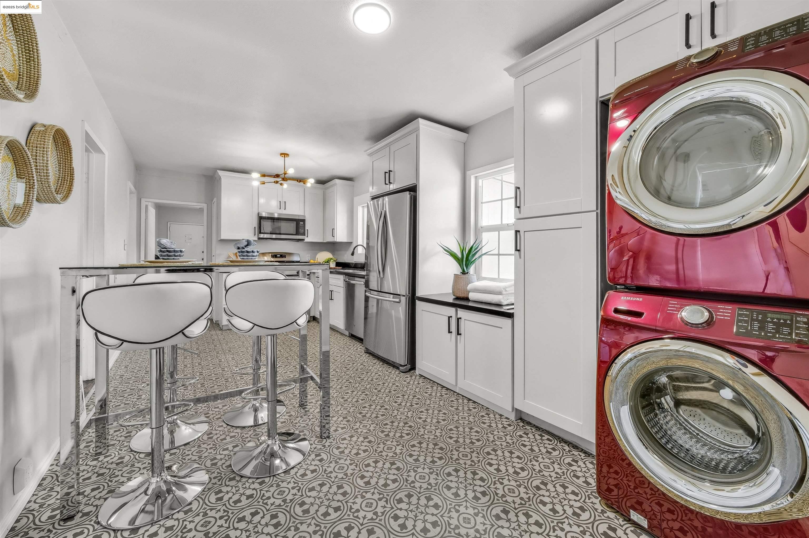 10501 Longfellow Ave