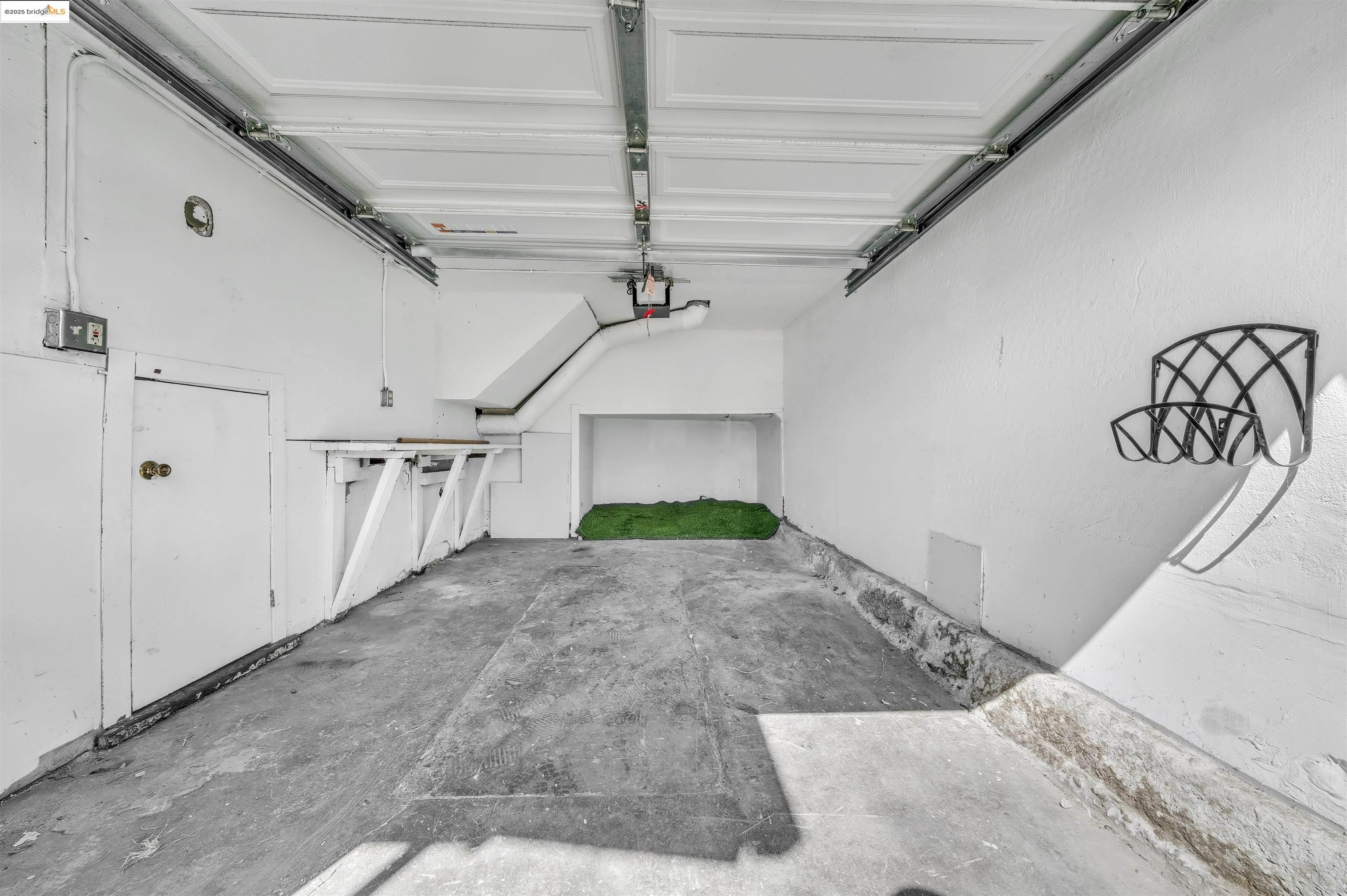 10501 Longfellow Ave