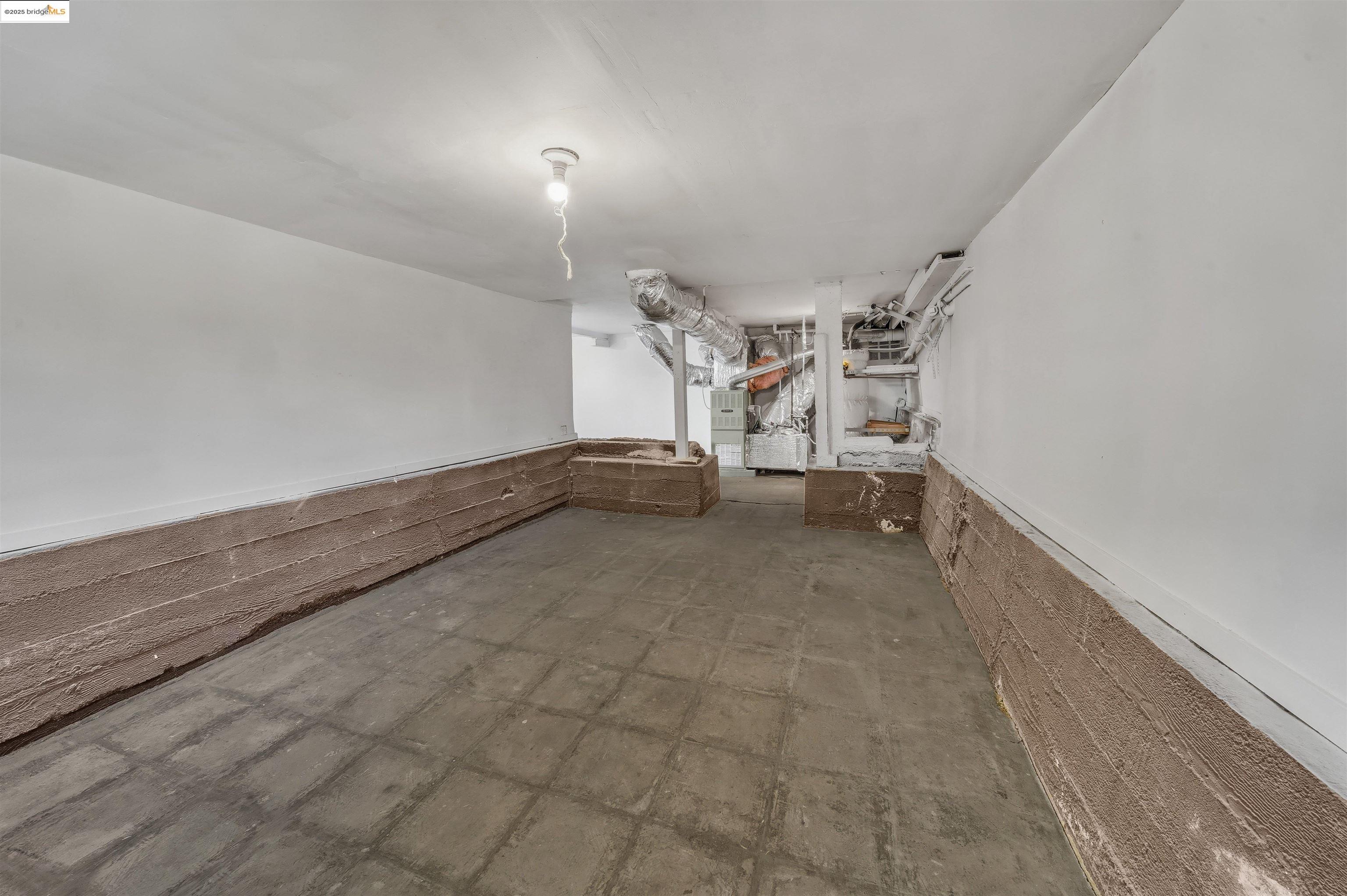 10501 Longfellow Ave