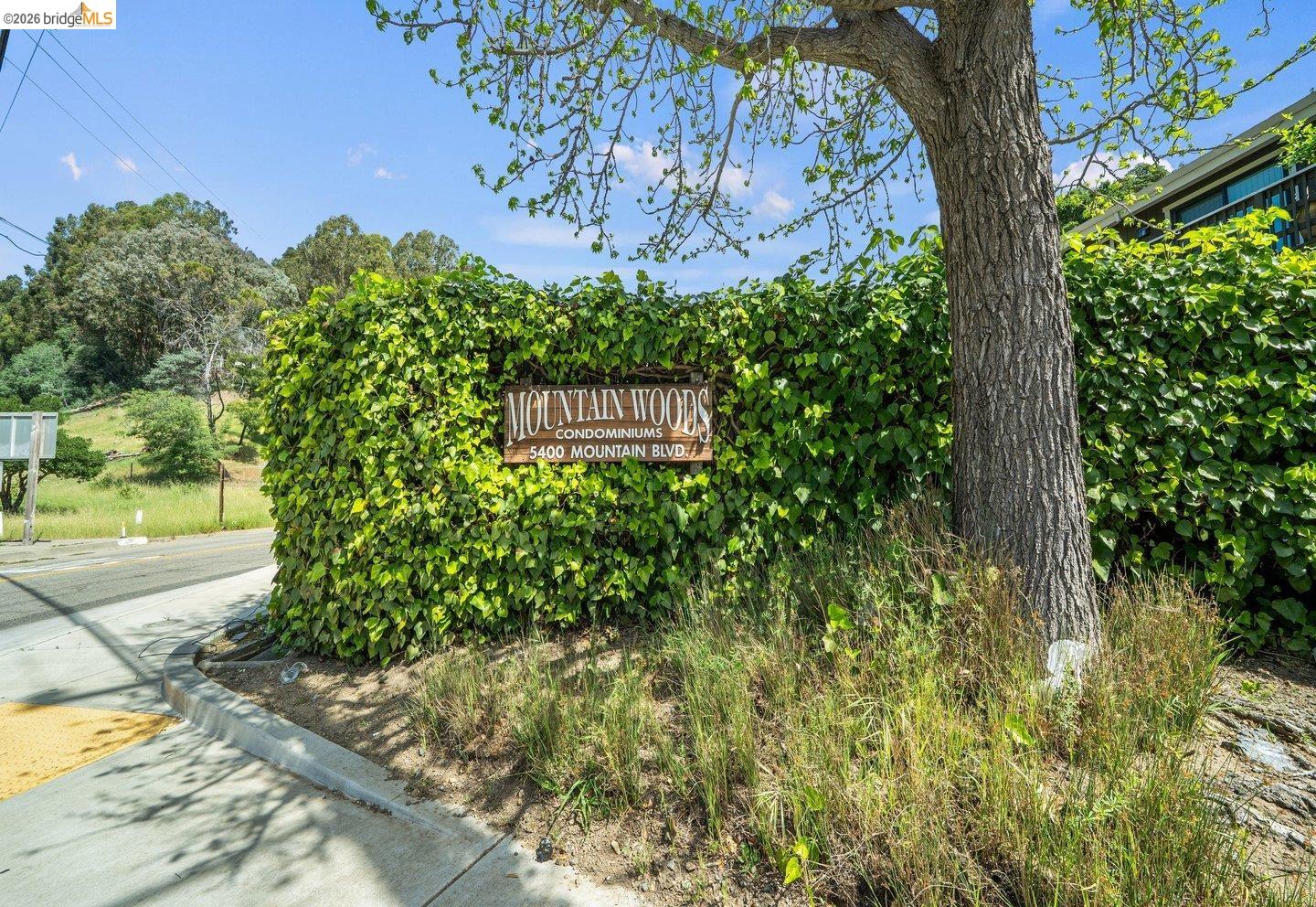 5400 Mountain Blvd # 120