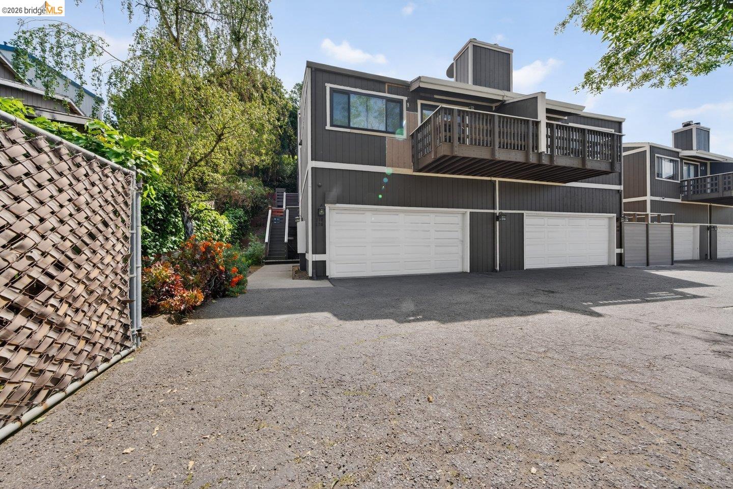 5400 Mountain Blvd # 120