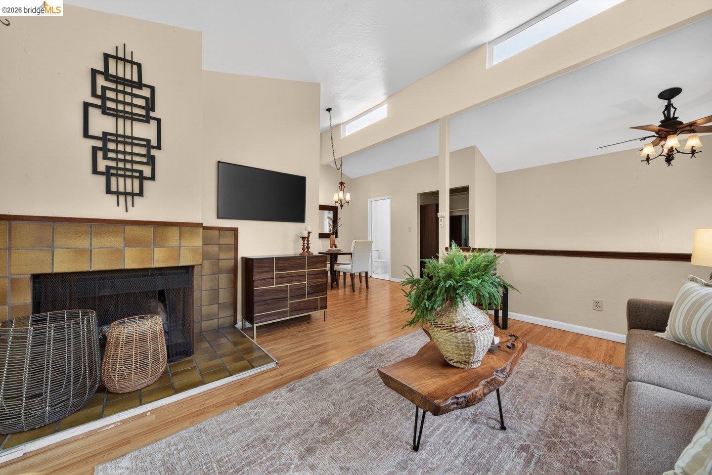 5400 Mountain Blvd # 120