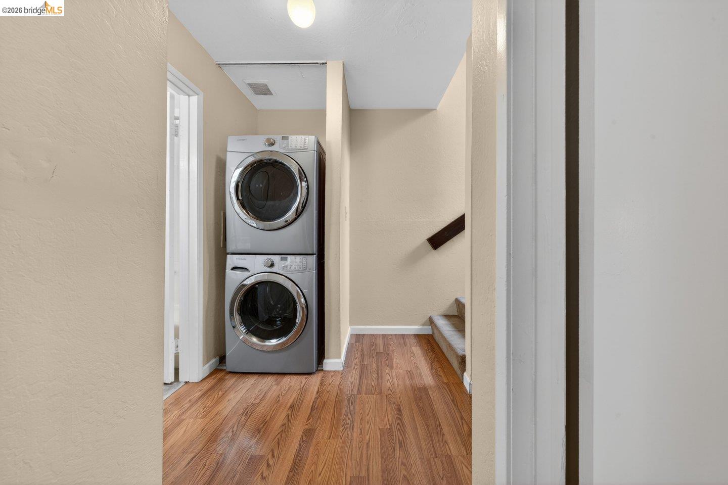 5400 Mountain Blvd # 120