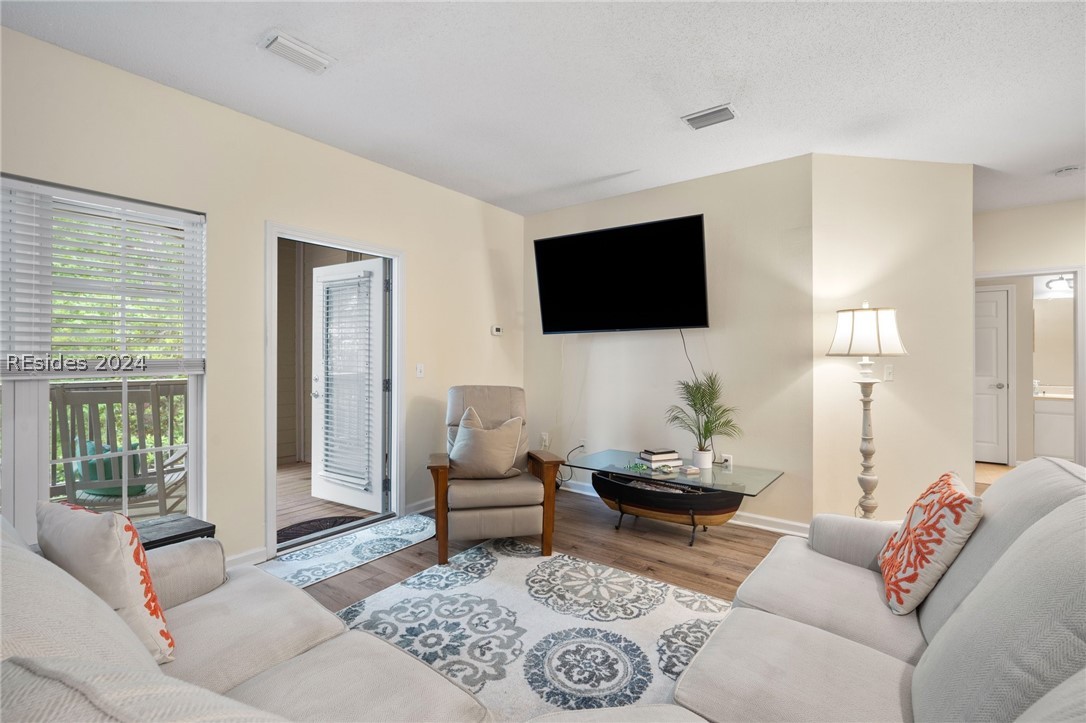 380 Marshland Road Unit: H22