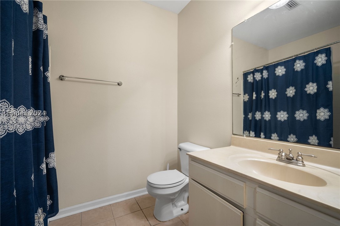 380 Marshland Road Unit: H22