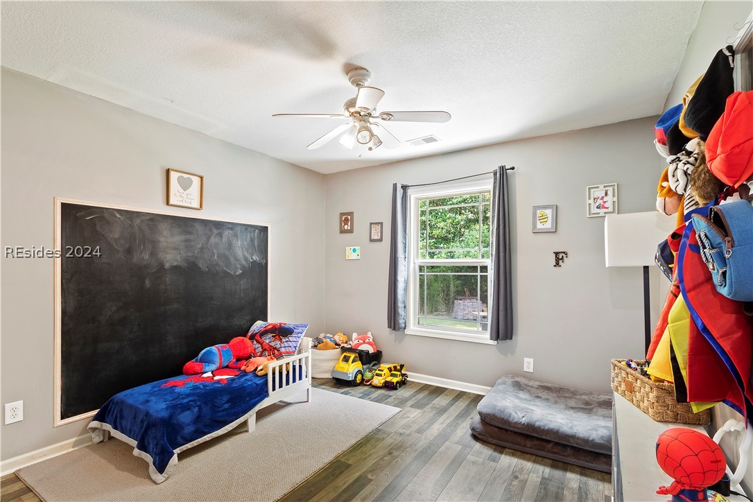 24 Broadland Circle
