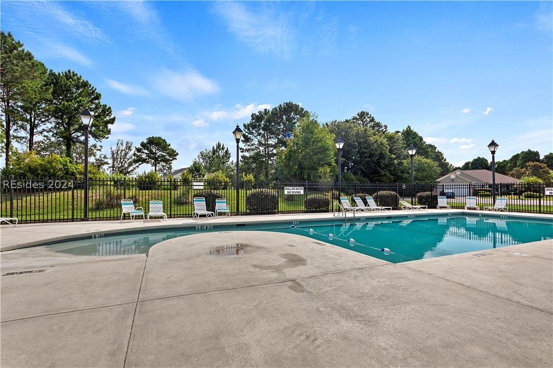 24 Broadland Circle