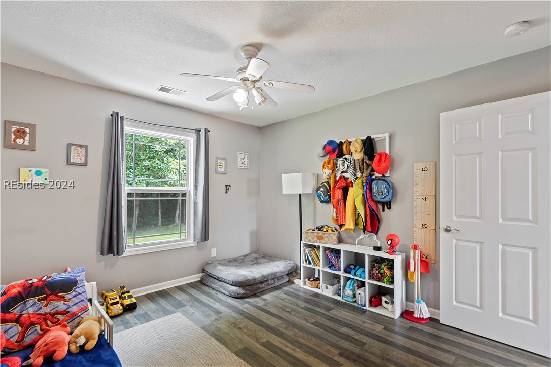 24 Broadland Circle