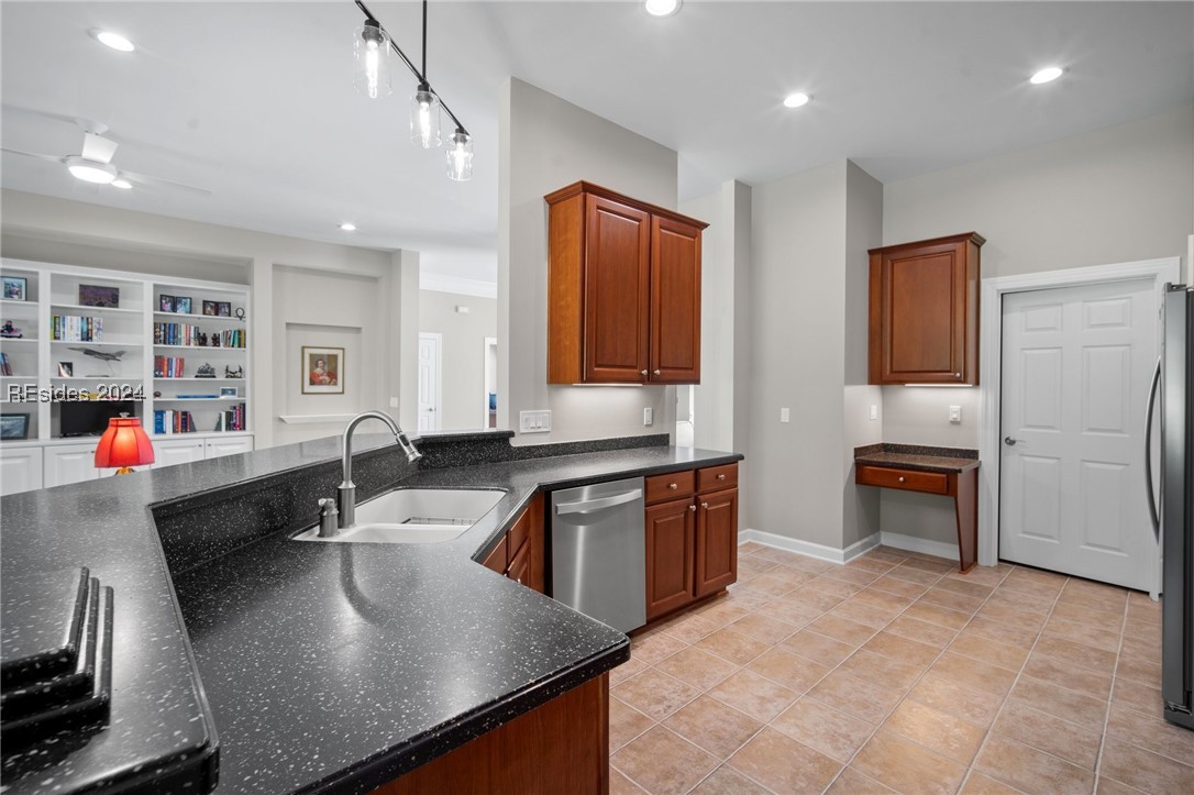 12 Crossings Boulevard