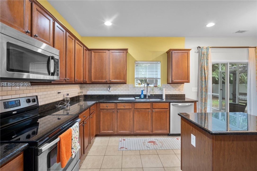 18 Cedar Creek Circle