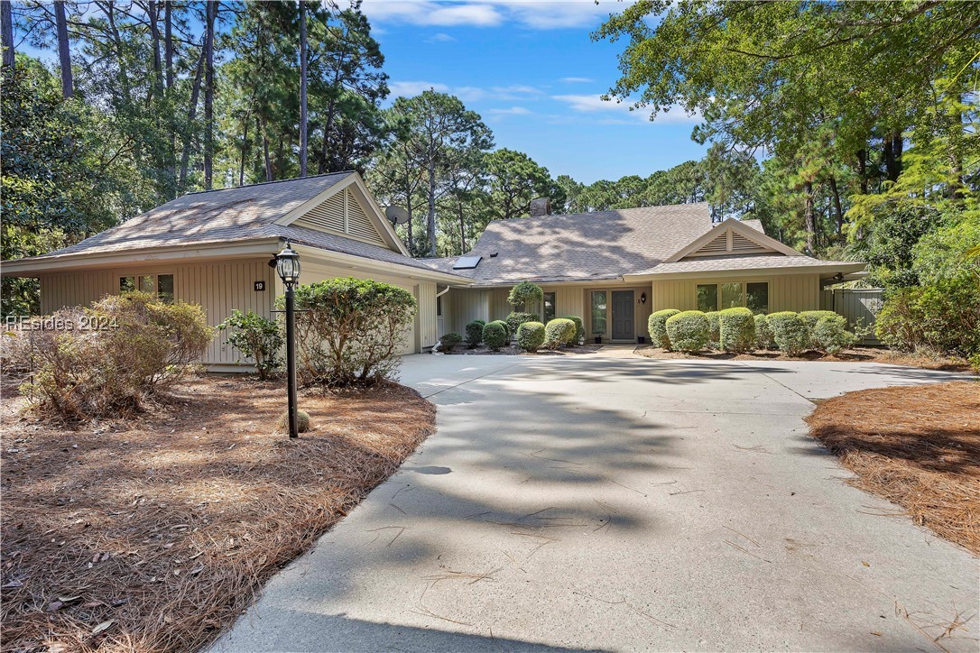 19 Headlands Drive