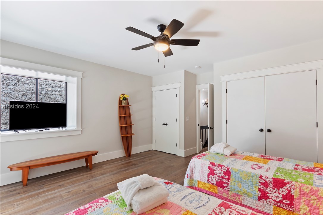 6 Mizzenmast Court