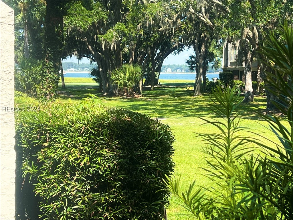 6 Mizzenmast Court