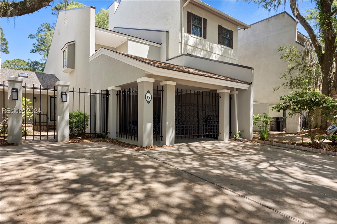 6 Mizzenmast Court