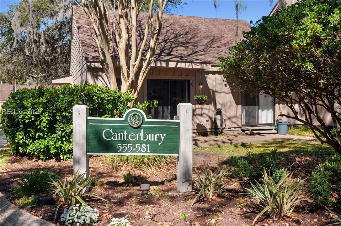 45 Queens Folly Road Unit: 560