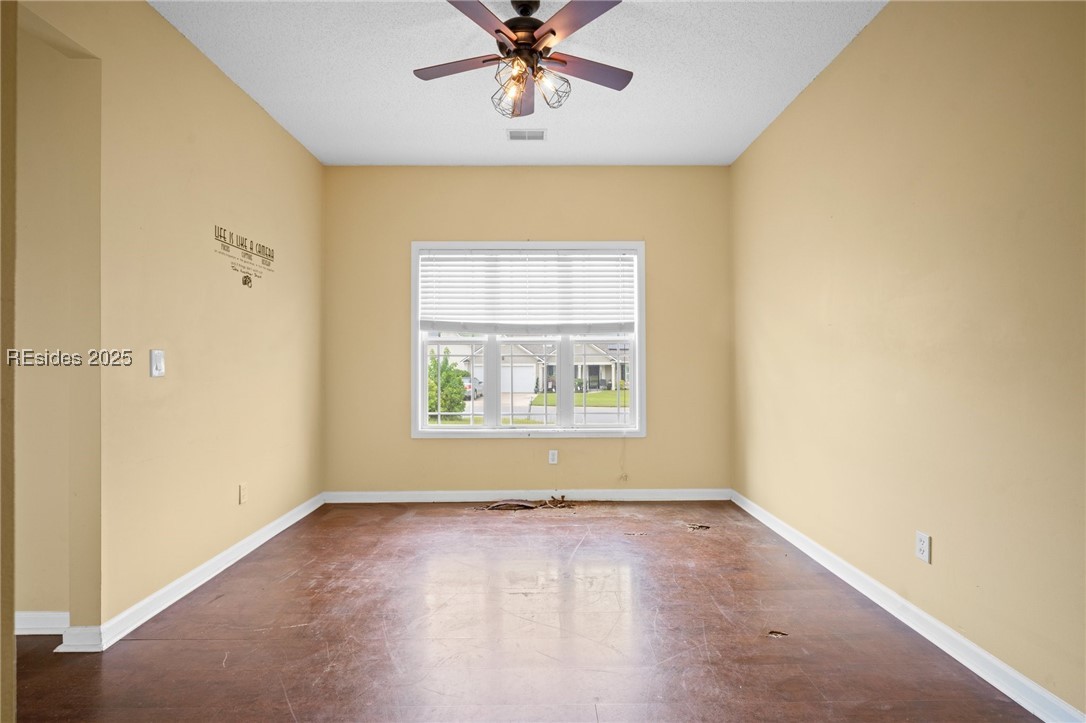 6 Broadland Circle