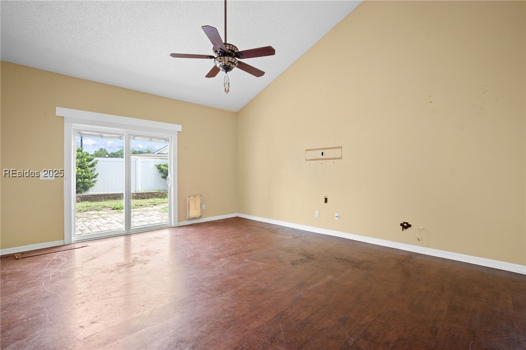 6 Broadland Circle