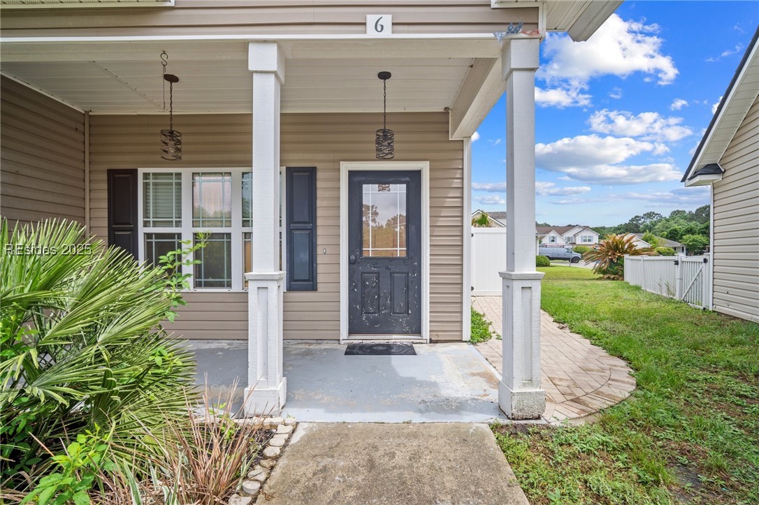6 Broadland Circle