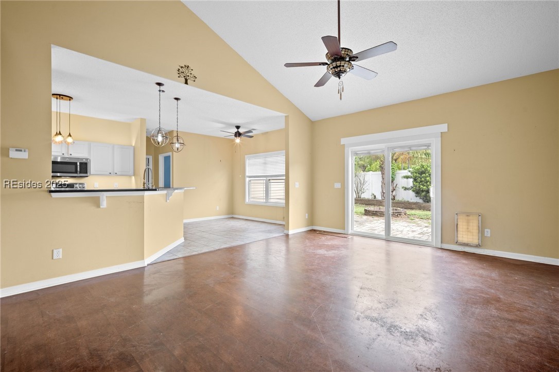 6 Broadland Circle