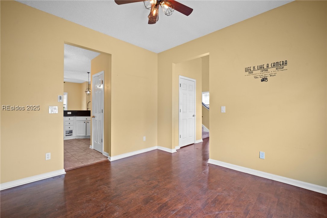 6 Broadland Circle