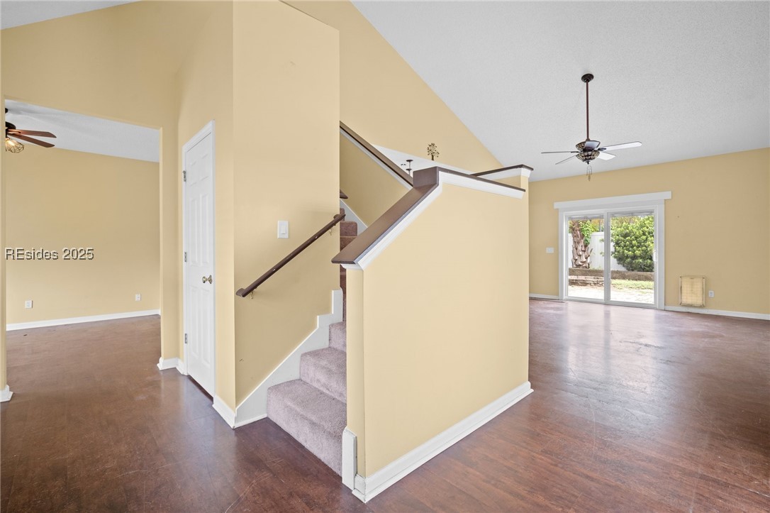 6 Broadland Circle