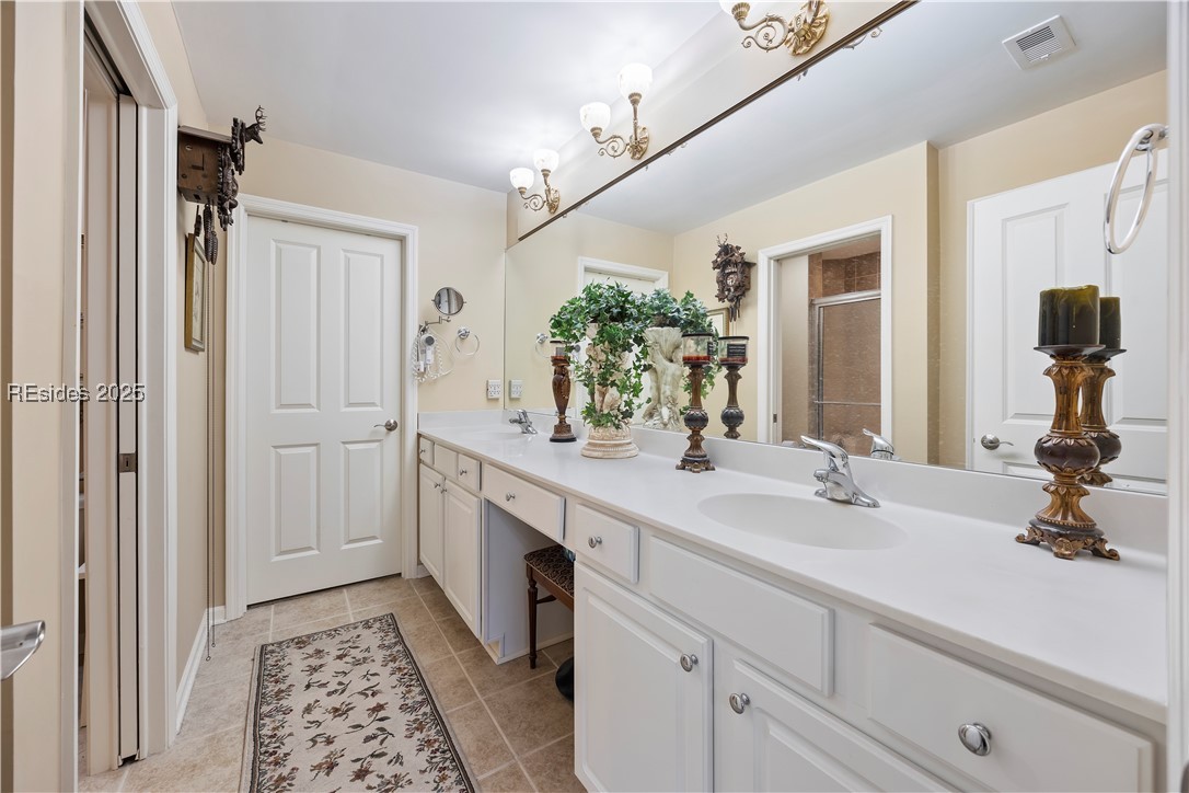 2070 Abbey Glen Way Unit: 2070