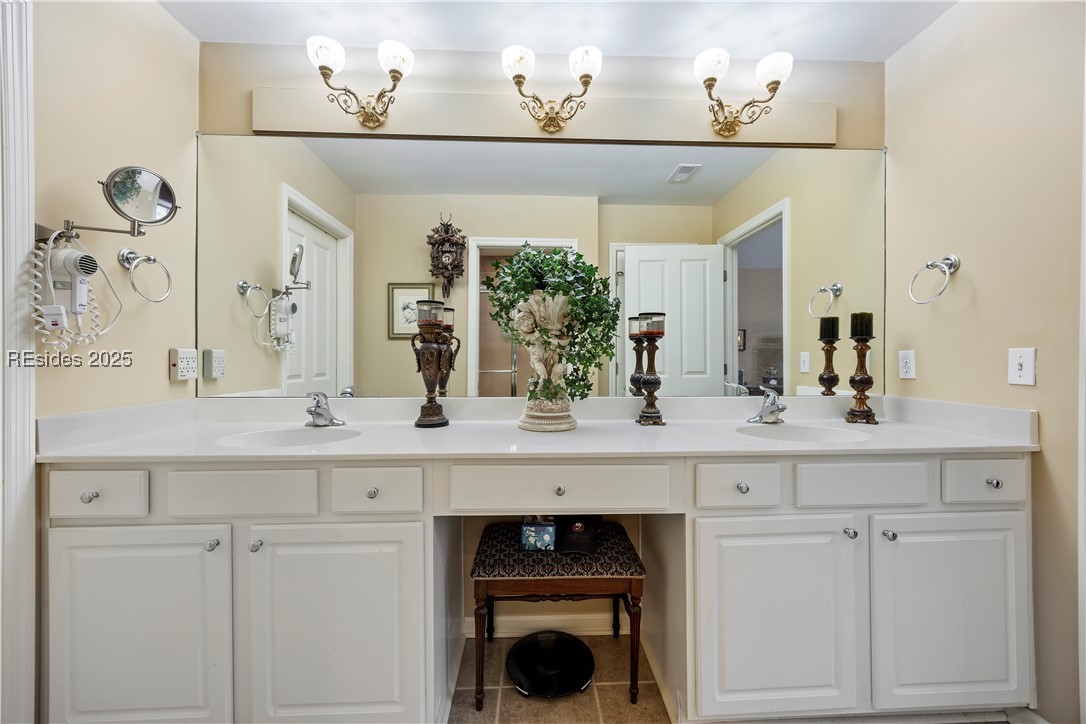 2070 Abbey Glen Way Unit: 2070