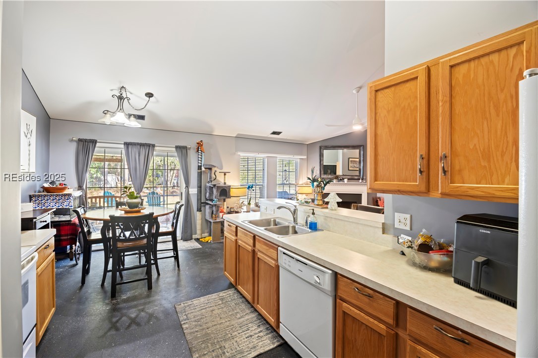 14 Spruce Drive