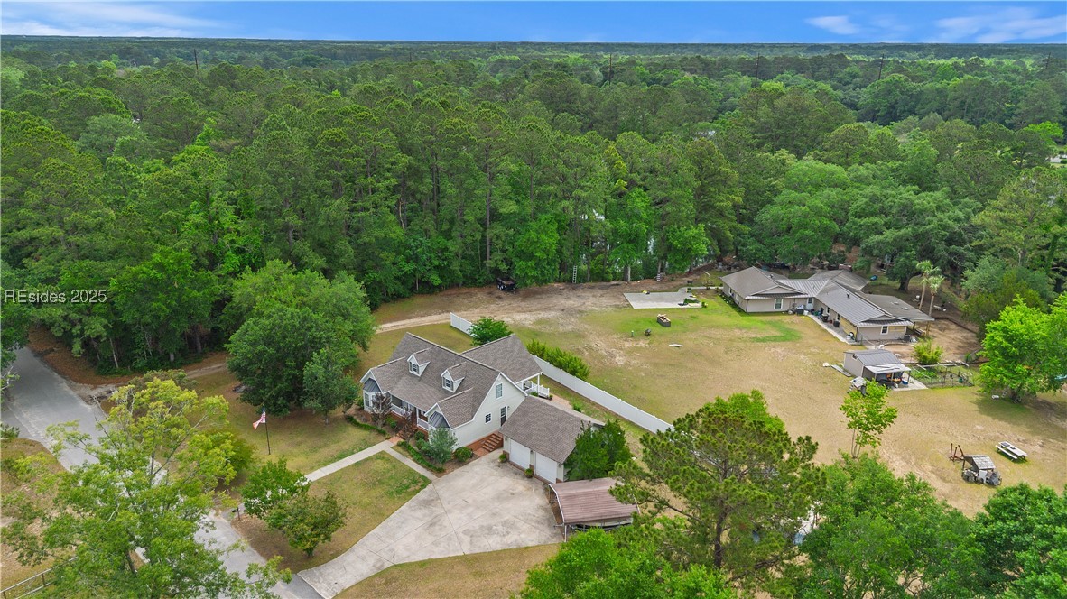 18 Lake View Court