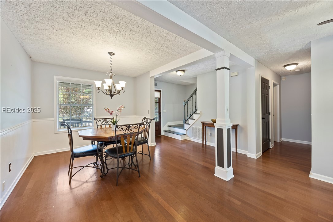 18 Lake View Court