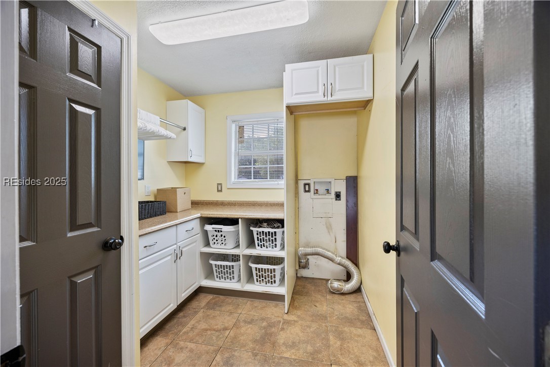 18 Lake View Court