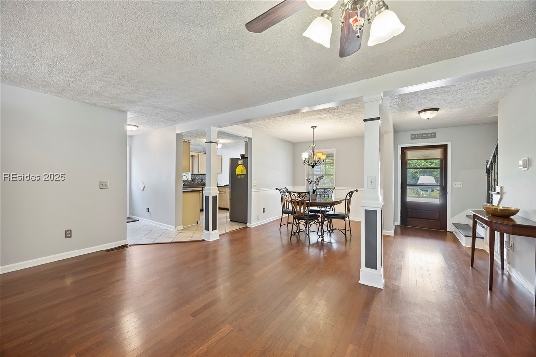 18 Lake View Court