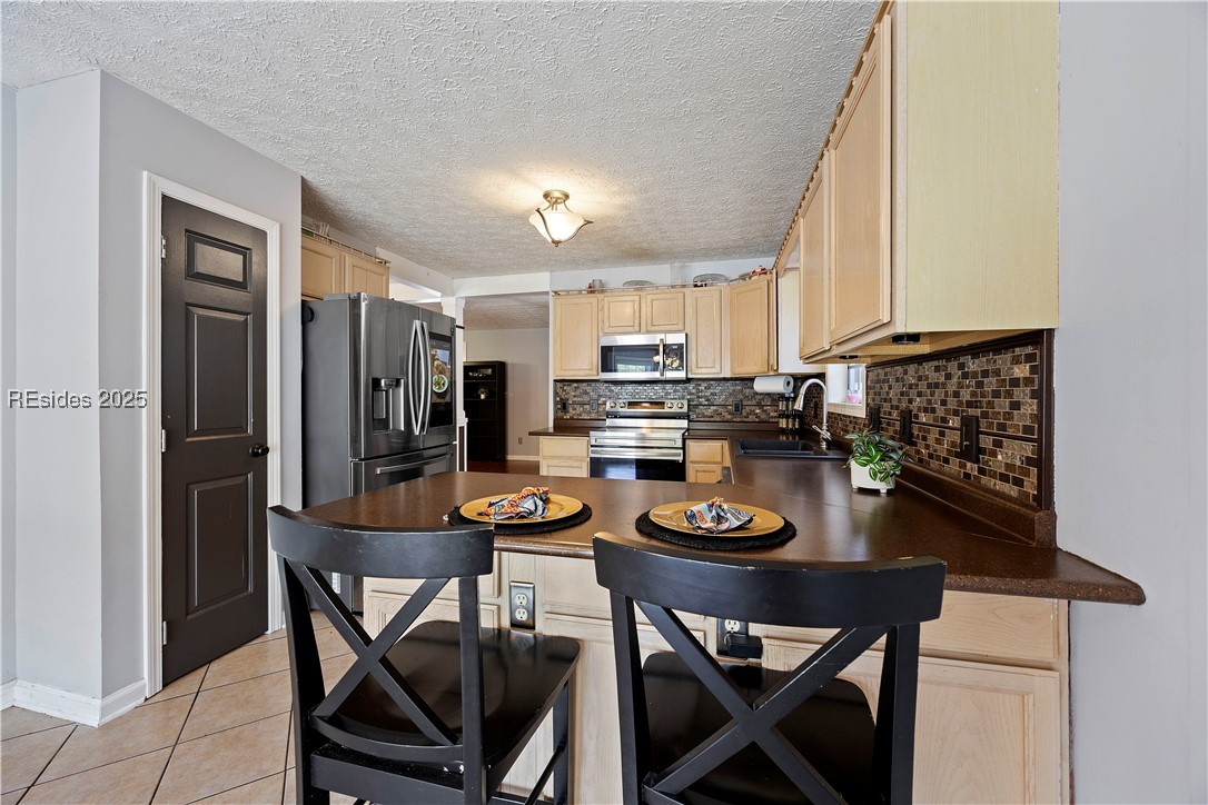 18 Lake View Court