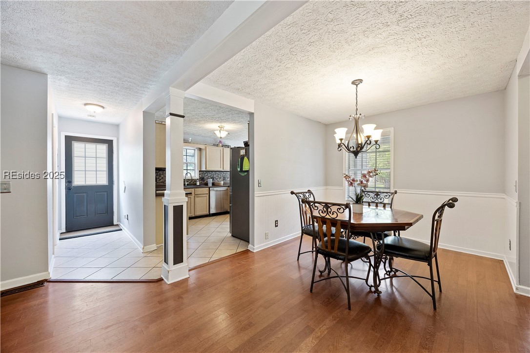 18 Lake View Court