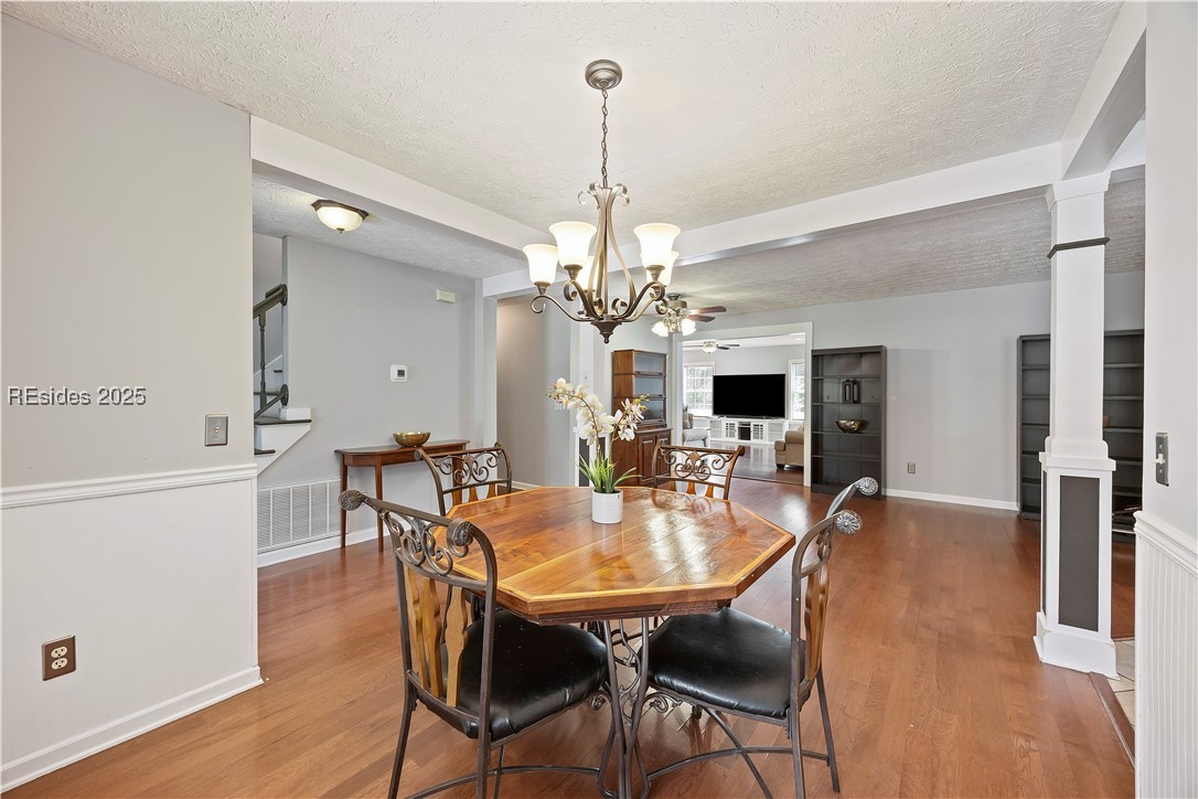 18 Lake View Court