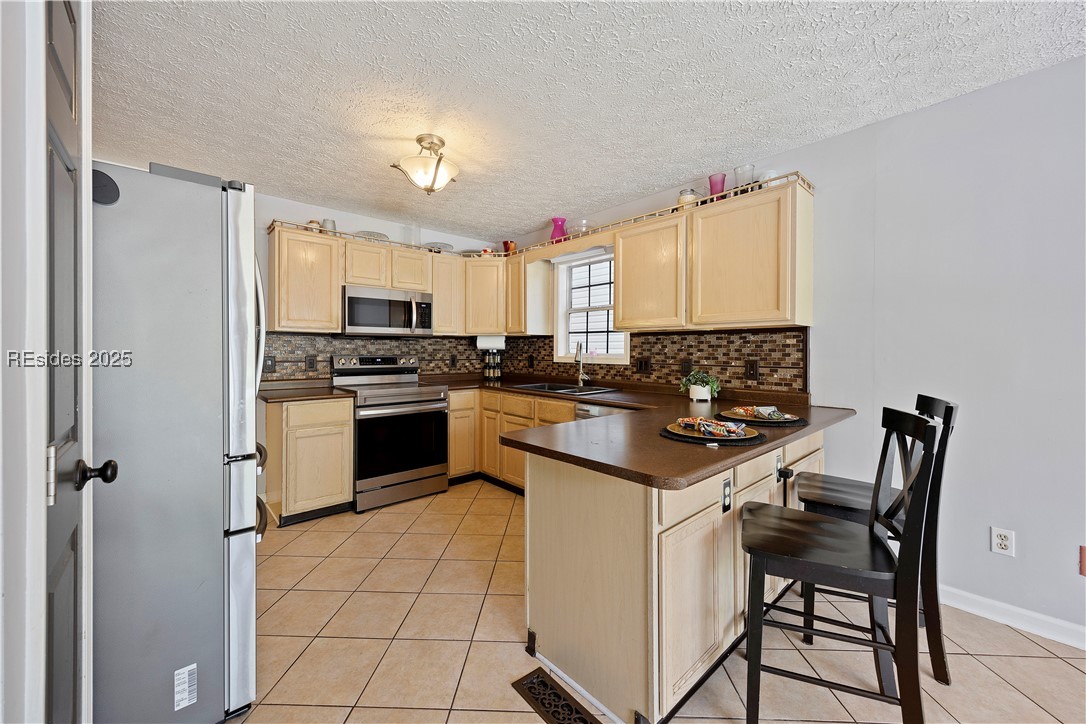 18 Lake View Court